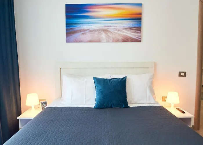 Rise And Shine 2 By Alz Апартаменты Нэводари